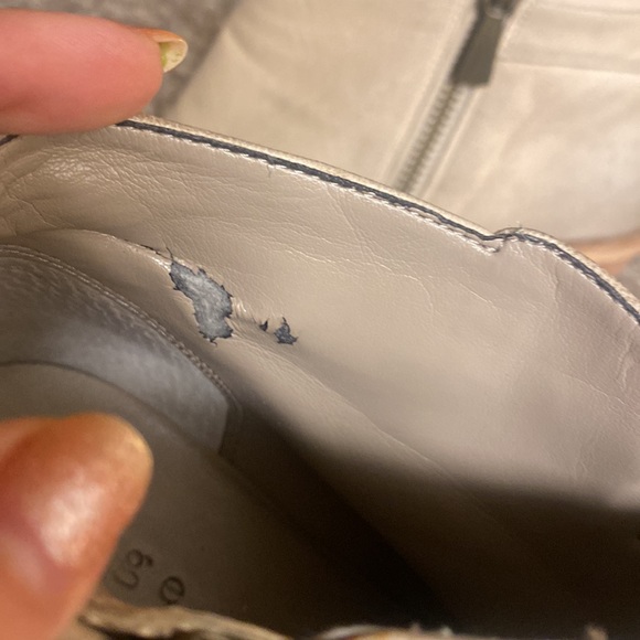 CLEARANCE! | Hinge ankle booties beige tan color - Picture 8 of 8